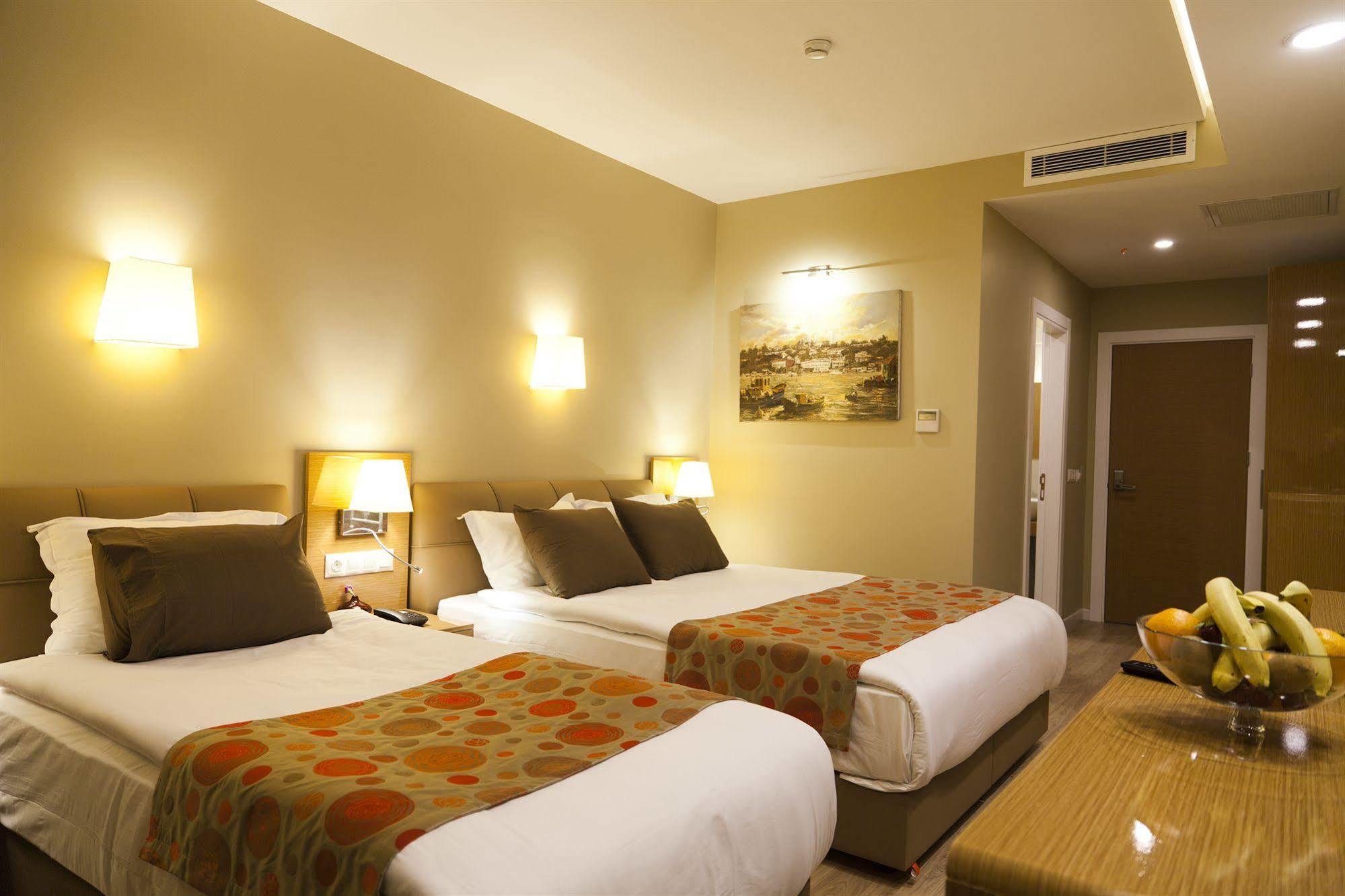 Grand Plaza Hotel Estambul Exterior foto